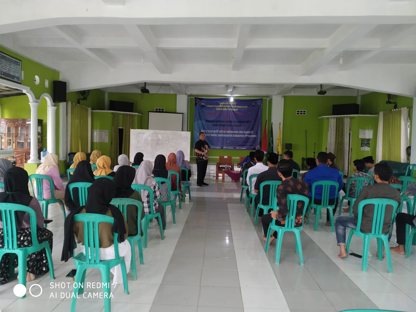 Wabup Pringsewu Jadi Instruktur diklat Kader Dasar Mahasiswa Islam indonesia.