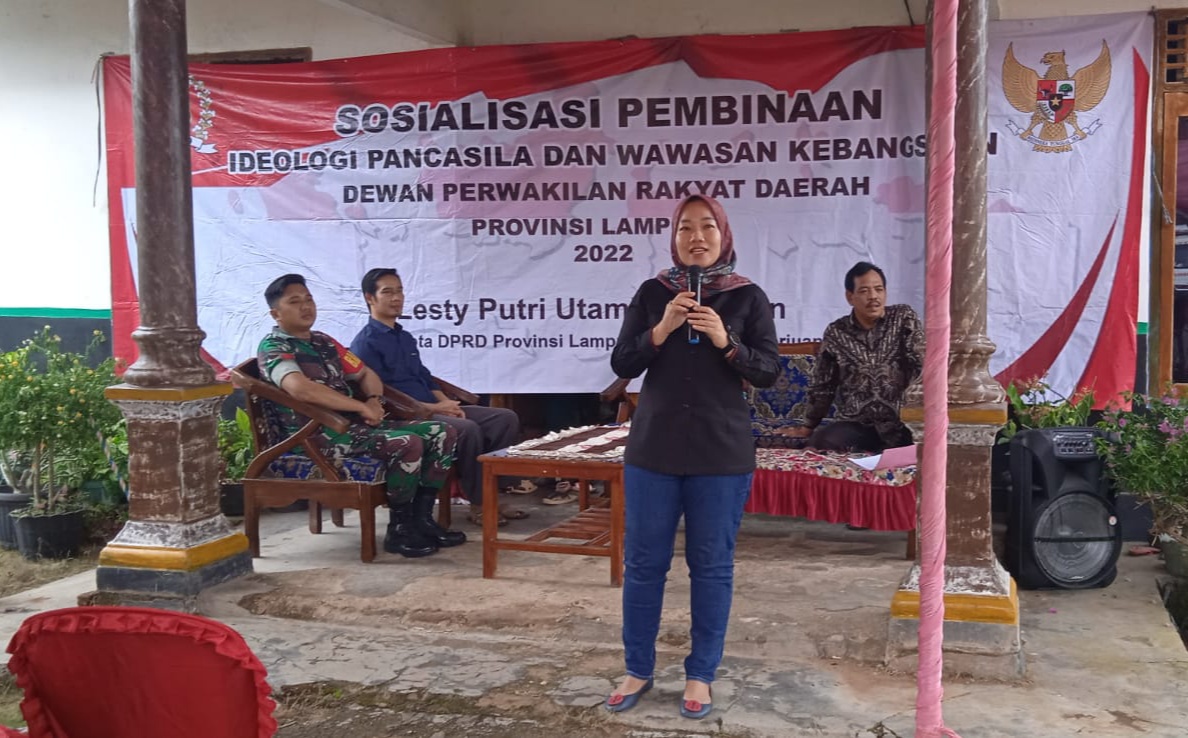 Lesty Putri Utami Gelar Sosialisasi Wawasan Kebangsaan di Desa Purwotani Jati Agung