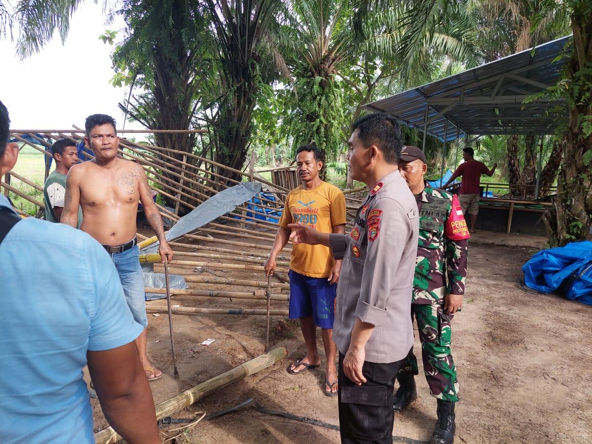 Jajaran Polres Lampung Selatan Gerebek Permainan Judi Sabung Ayam.