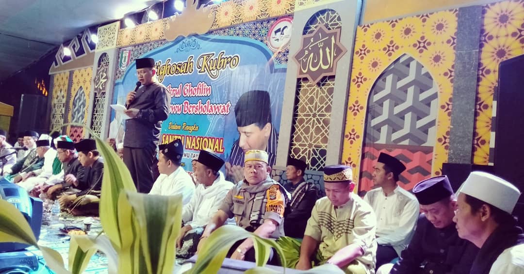 Ribuan Umat Muslim Ikuti Istighotsah Dan Pringsewu Bershalawat.