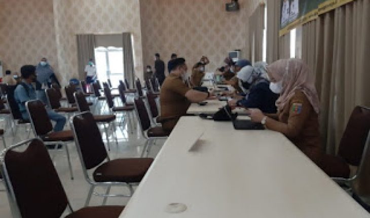 Anggota dan Staf DPRD Lampung Divaksin