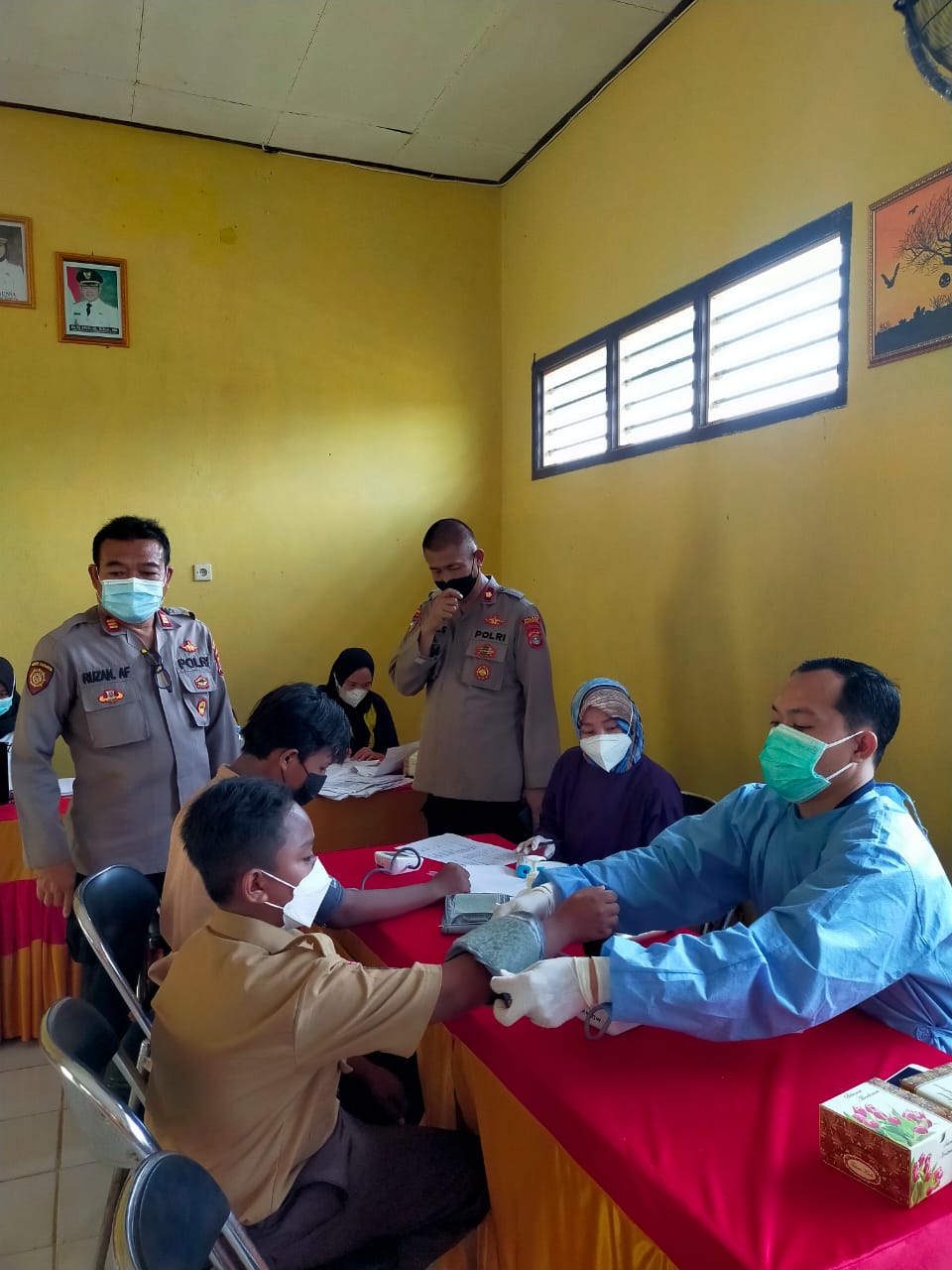 700 Siswa SMPN 1 Ambarawa Mengikuti  Vaksinasi Covid-19 Dosis Pertama.