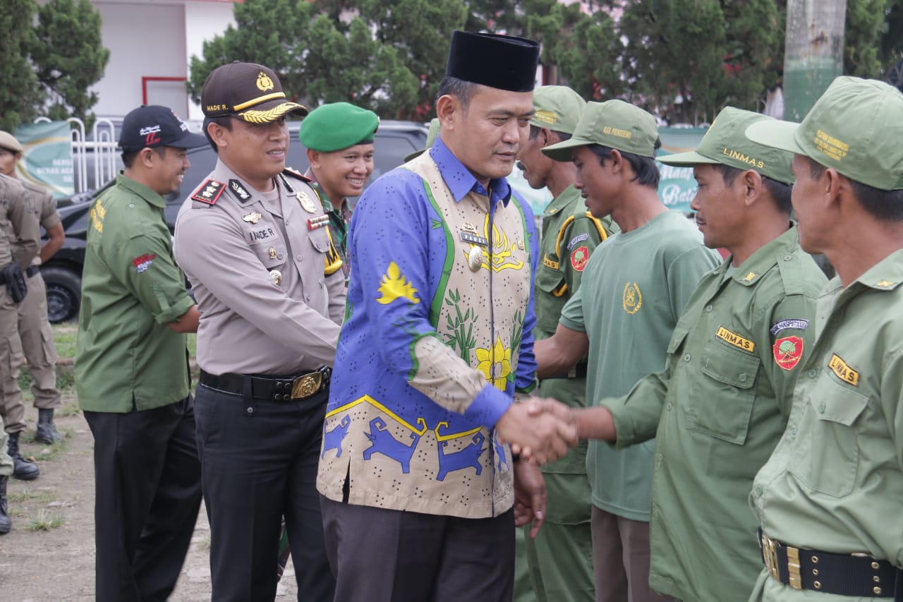 Satlinmas Pringsewu Gelar Apel Siaga