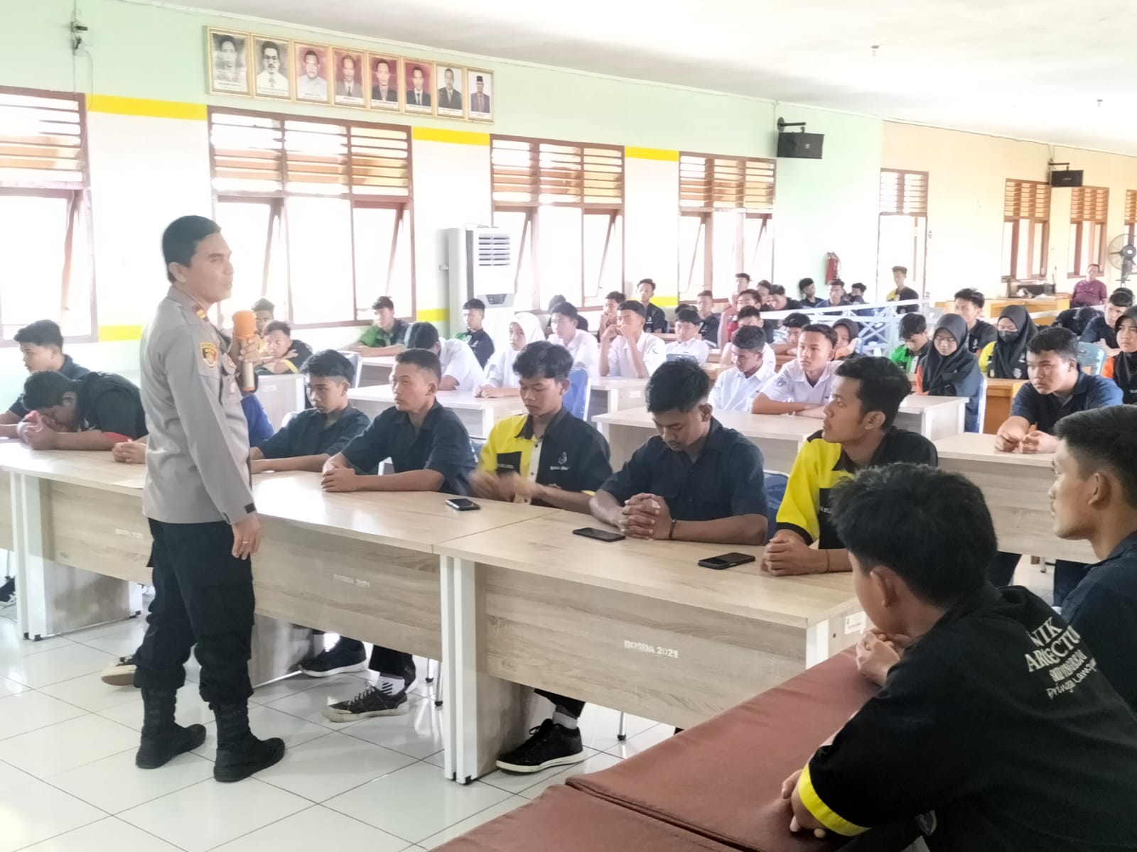 Buntut Ribut Tanding Futsal, Polsek Gadingrejo Gelar Penyuluhan di SMKN.1