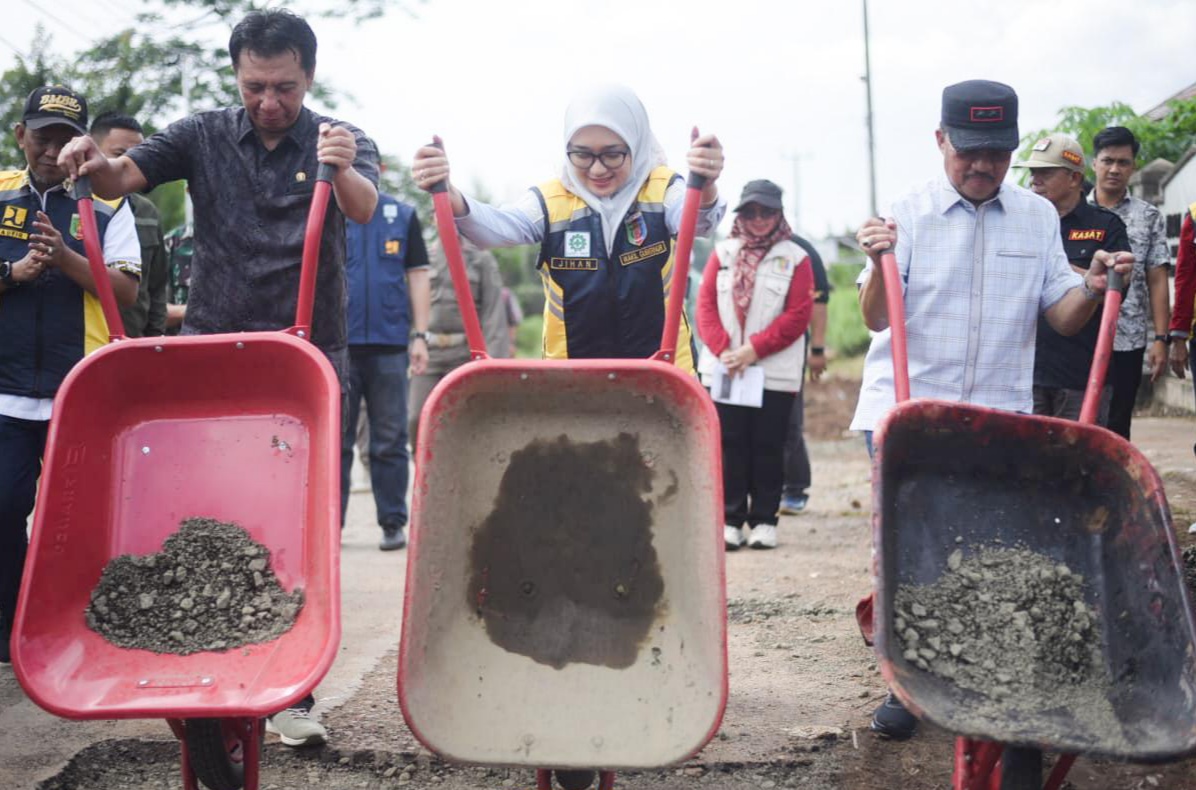 Wagub Jihan Groundbreaking Jalan Gedong Tataan-Kedondong Pesawaran