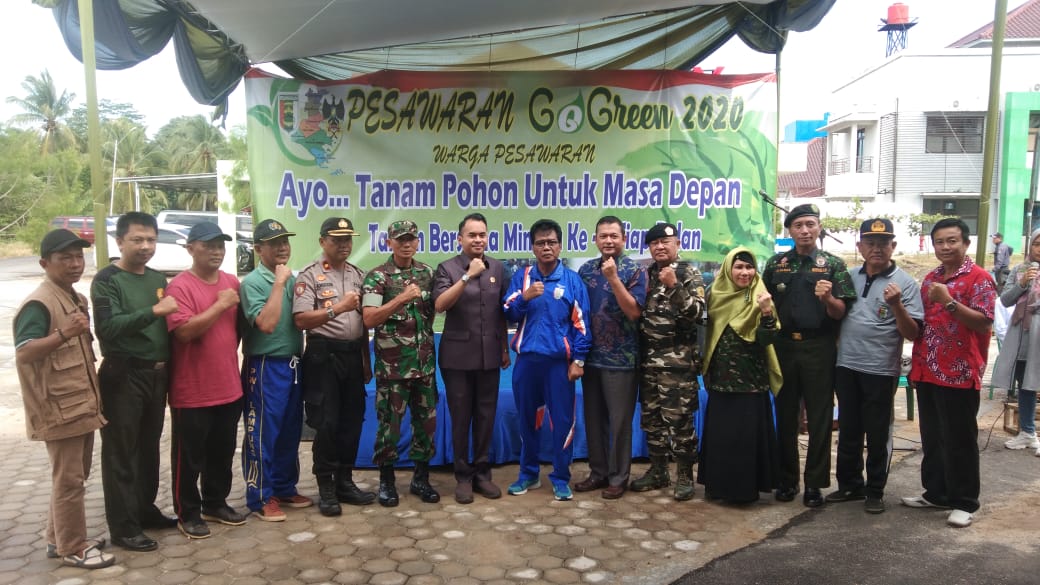 Koramil 421-02/Gedong Tataan Gelar Go Green Tanam 1300 pohon