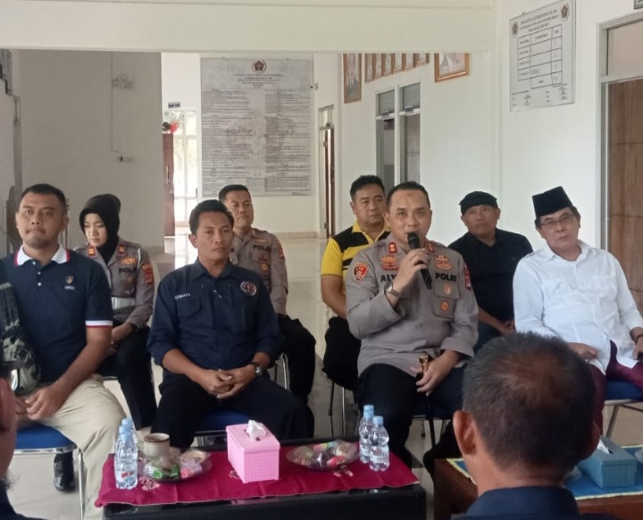 Sambangi Kantor PWI Pesawaran, Ini Harapan AKBP. Alvie Granito