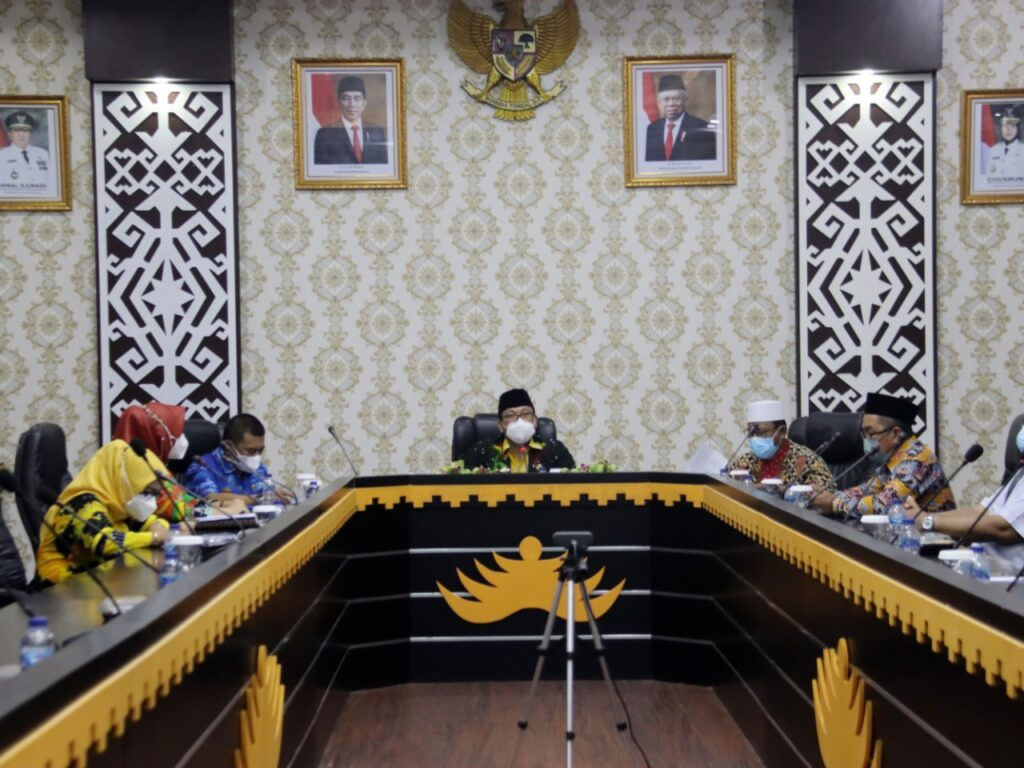 Pemkot Metro Gelar Rapat Terkait Pembangunan Tugu Pena