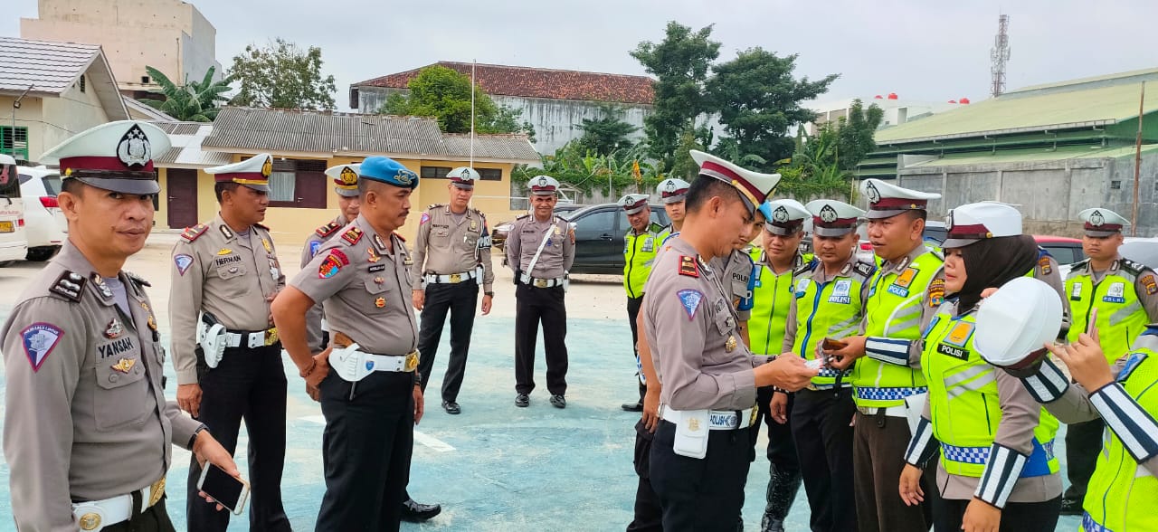 Propram Polres Pringsewu Gelar Giat Pemeriksaan Sikap dan Kelengkapan