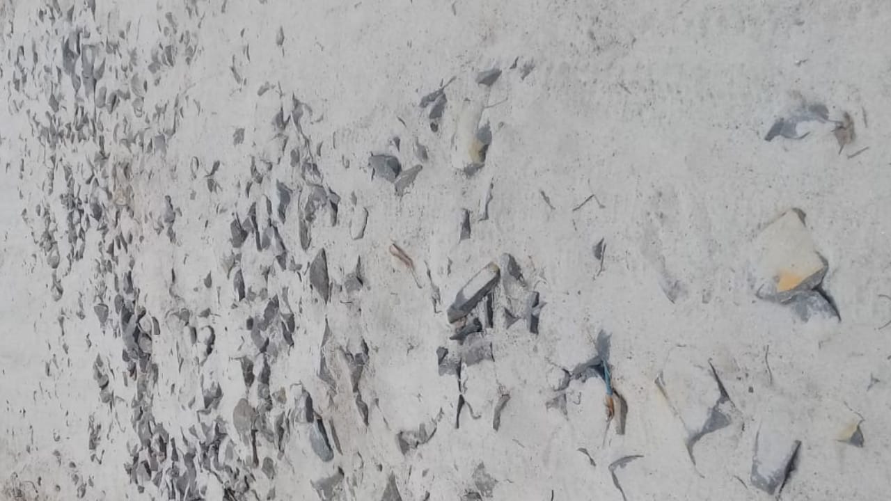 Proyek Pembangunan Jalan Asal Jadi