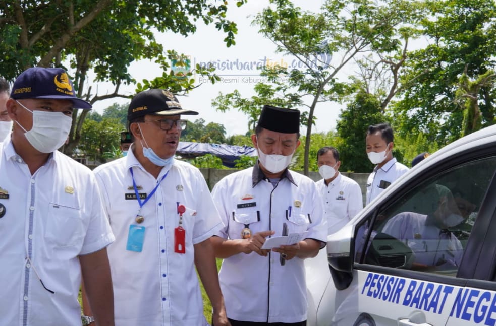 Bupati Pesisir Barat : Gunakan Ambulan Pekon Sesuai Peruntukannya.