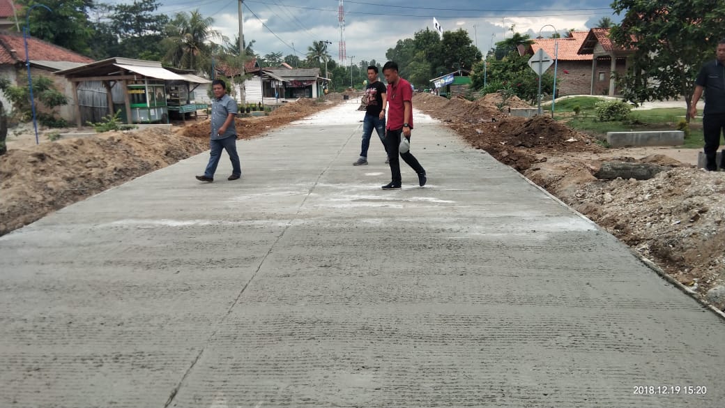 Proyek ruas jalan senilai Rp.1,7 milyar asal jadi