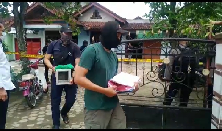 Terduga Teroris, Densus 88 Amankan Warga Bagelen Pesawaran