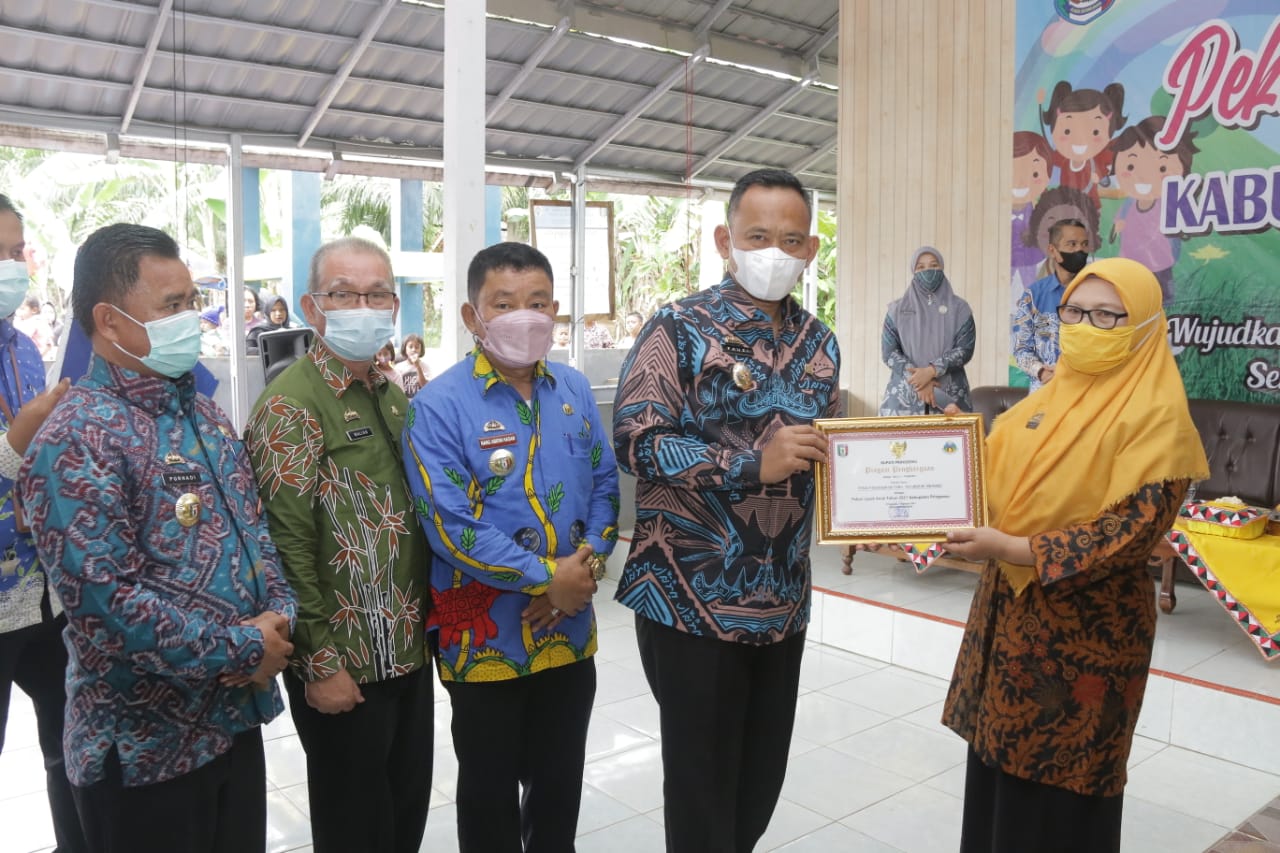 Panggungrejo Utara Raih Penghargaan Pekon Layak Anak