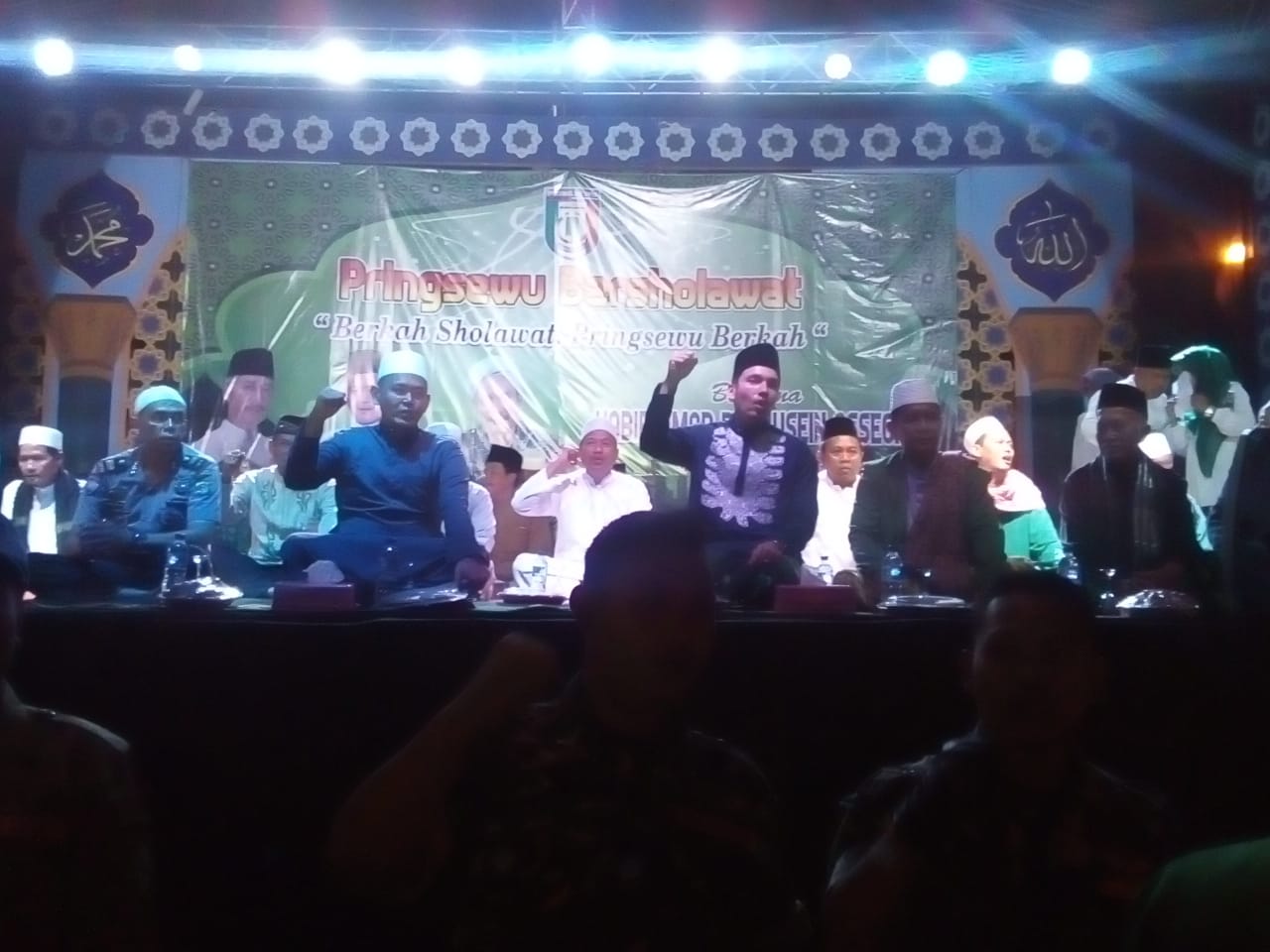 Ribuan Warga Pringsewu Bershalawat
