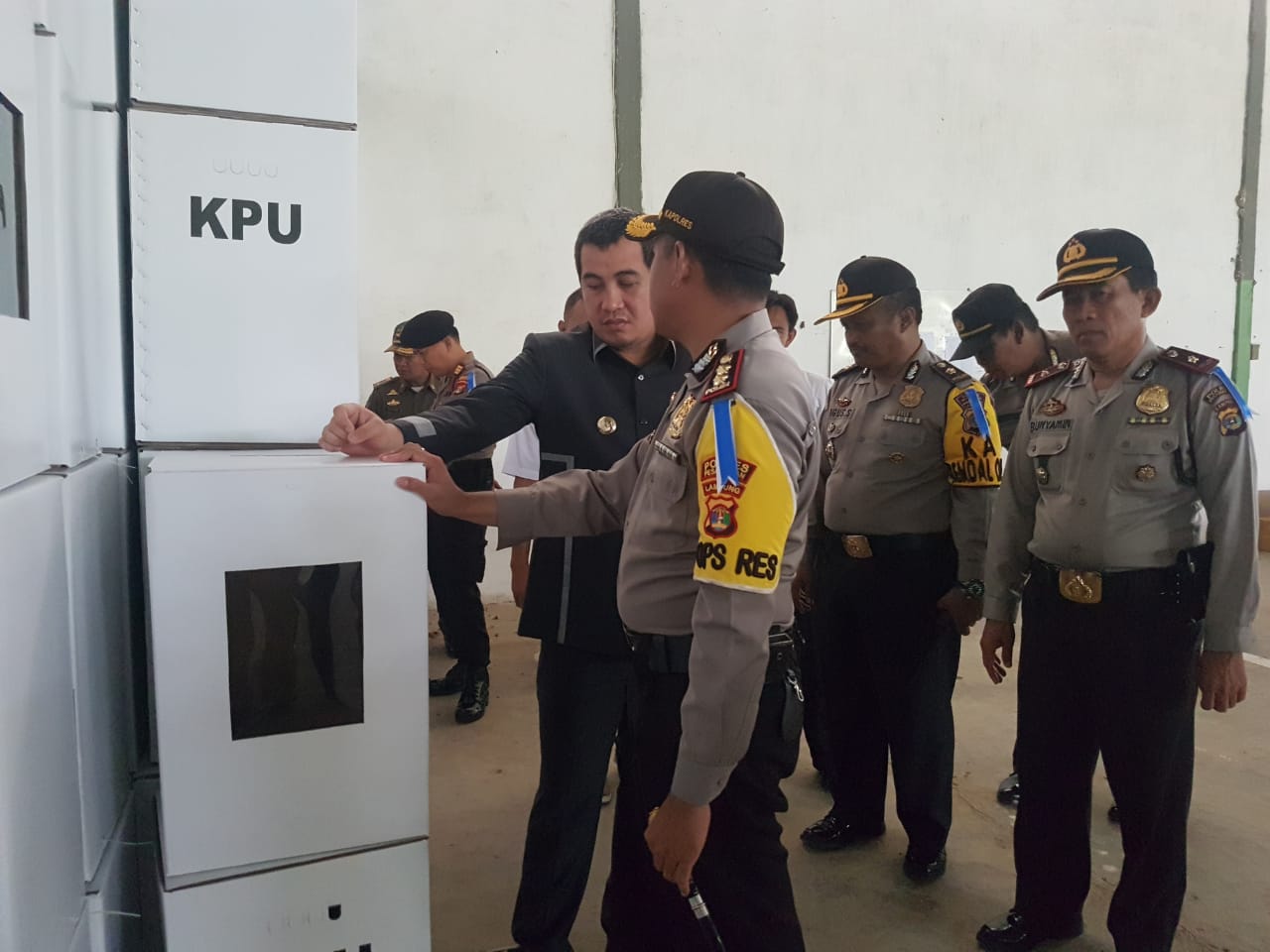 Bupati dan Kapolres Cek Gudang dan Logistik Pilkada