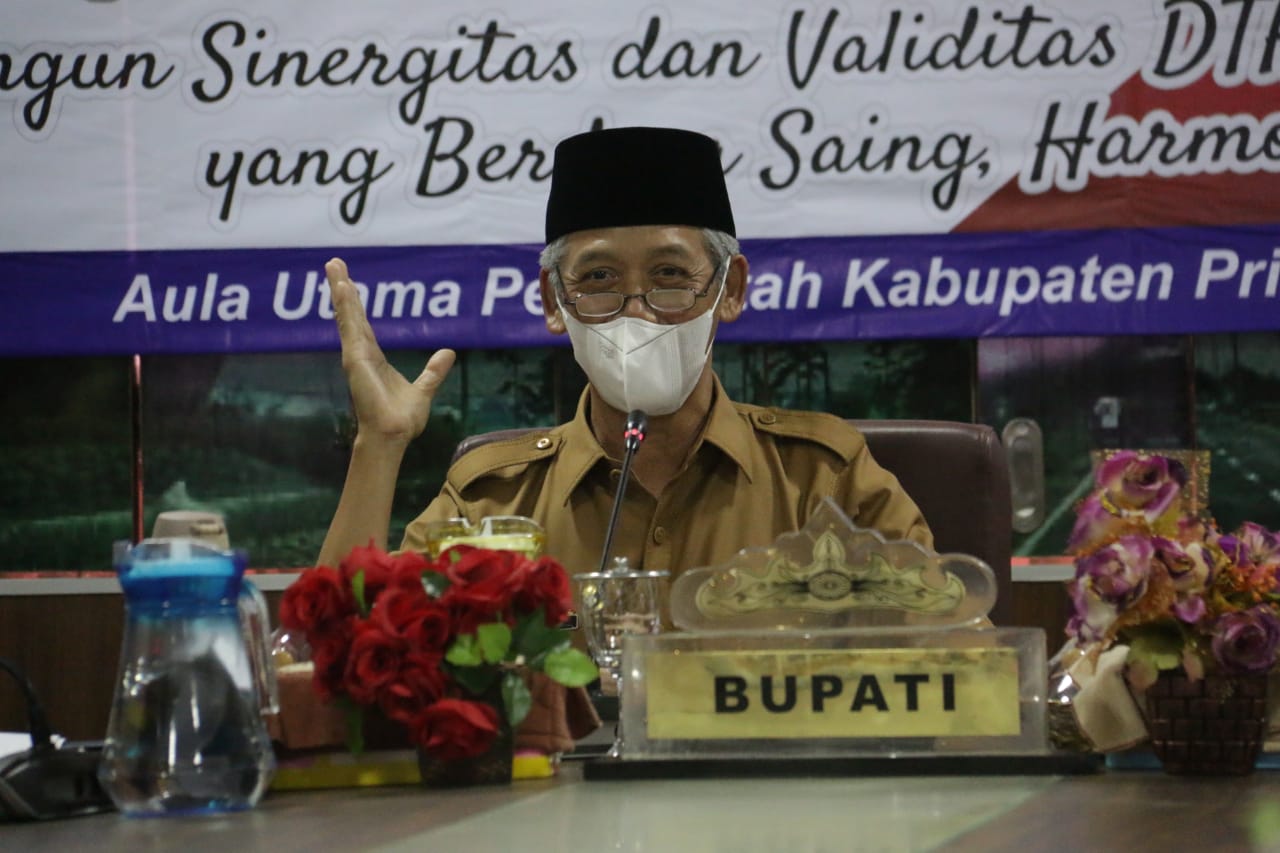 BUPATI PRINGSEWU MEMBUKA SOSIALISASI DTKS 2020