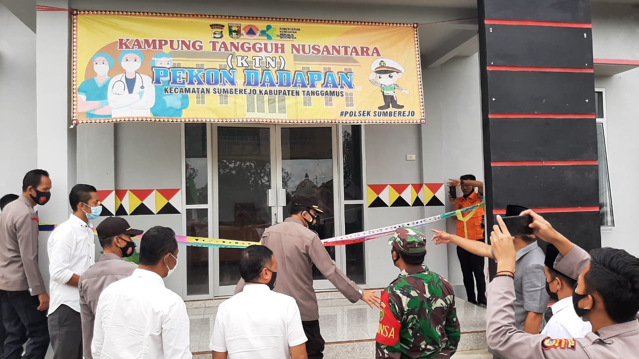 Polres Tanggamus Launching Kampung Tangguh Nusantara Di Pekon Dadapan.