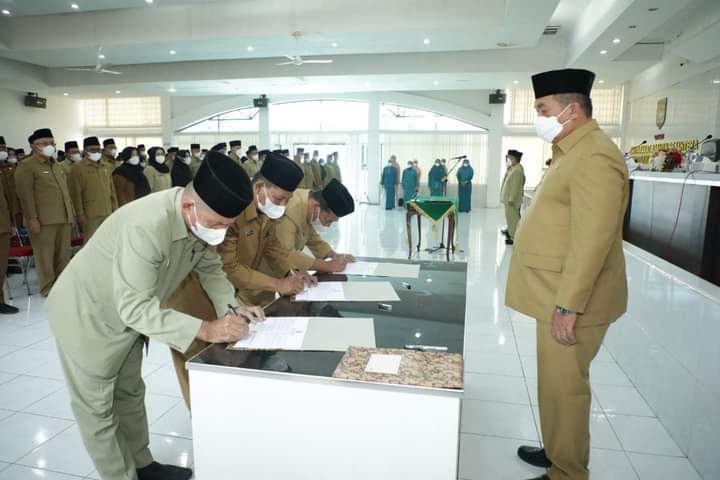 Wabup Asahan Lantik Pejabat Tinggi Pratama, Administrator dan Pengawas