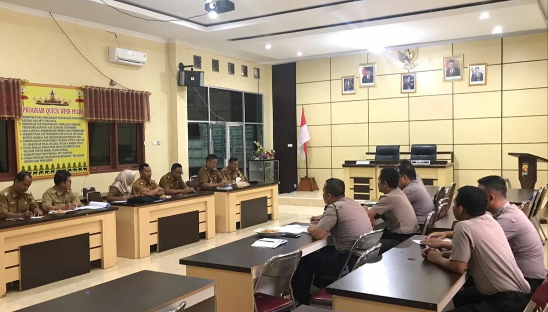 Polres Dan Pemkab Tanggamus Bahas MoU Penerimaan Calon Anggota Polri.