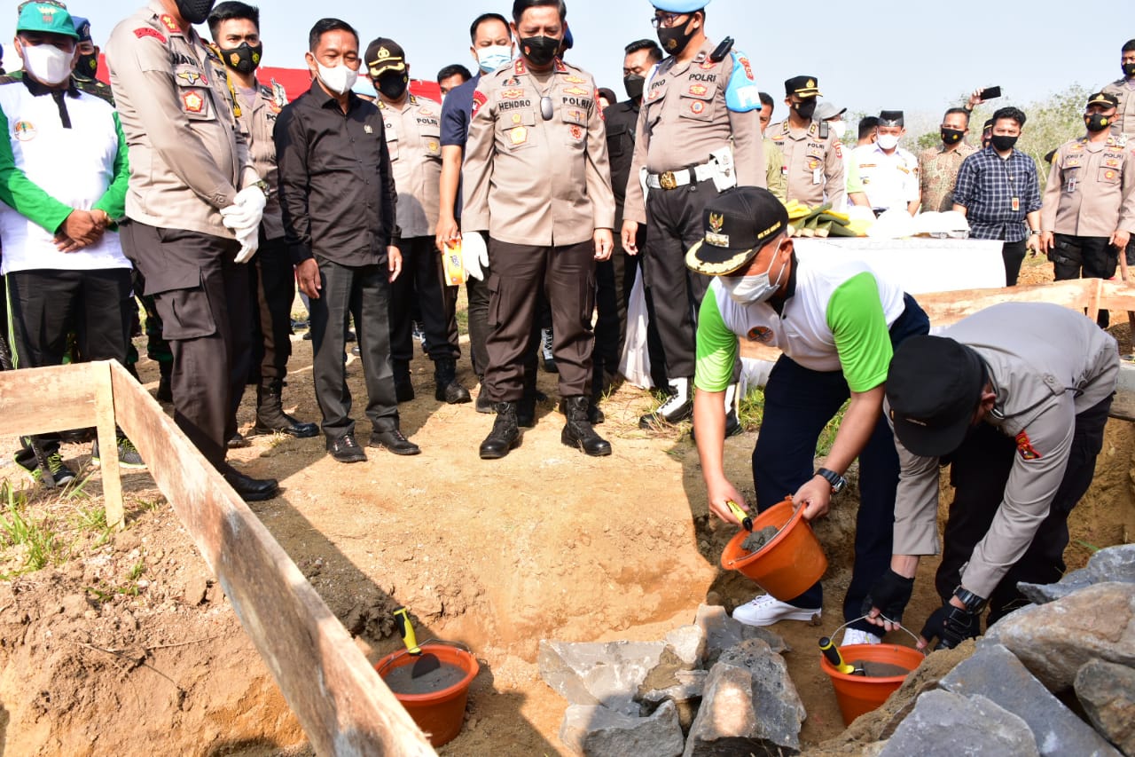 Peringati HLH dan Peletakan Batu Pertama Pembangunan Mapolres Tubaba