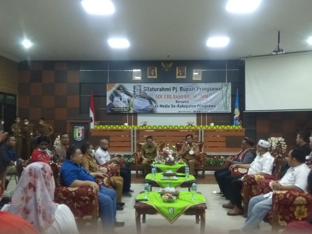 Silahturahmi dan Dialog Pj. Bupati Pringsewu Dengan Insan Pers