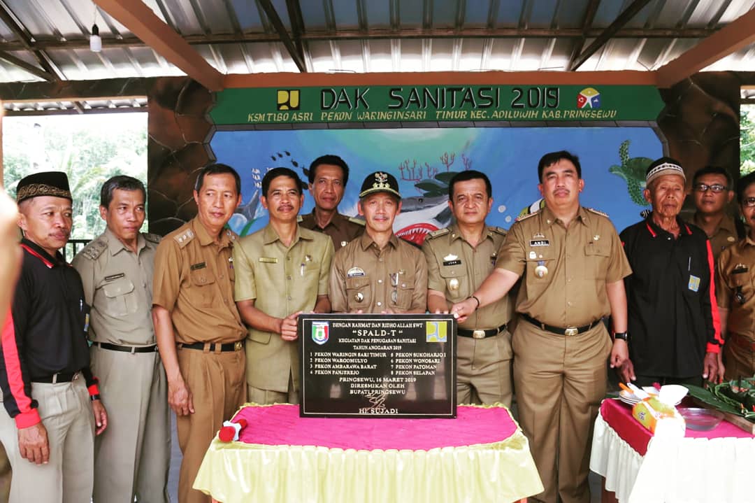 Sujadi Resmikan SPALD-T 8 Pekon