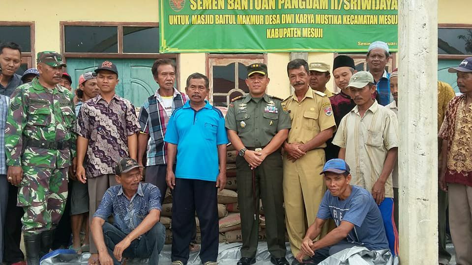 Pangdam II/Sriwijaya Beri Bantuan Masjid Desa DKM Mesuji Timur