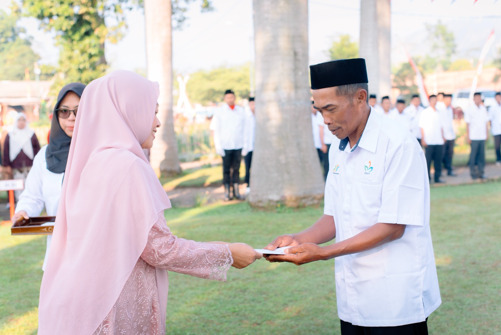 Dua Anak Karyawan Tembus PTN, Java Coffee Estate Beri Apresiasi