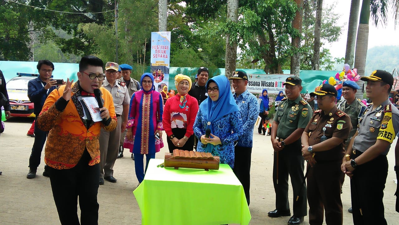 Bupati Tanggamus Buka Festival Teluk Semaka 2019.