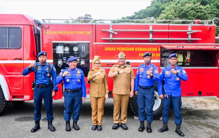 Pesawaran Dapat Hibah Mobil Damkar dari Pemrov DKI Jakarta