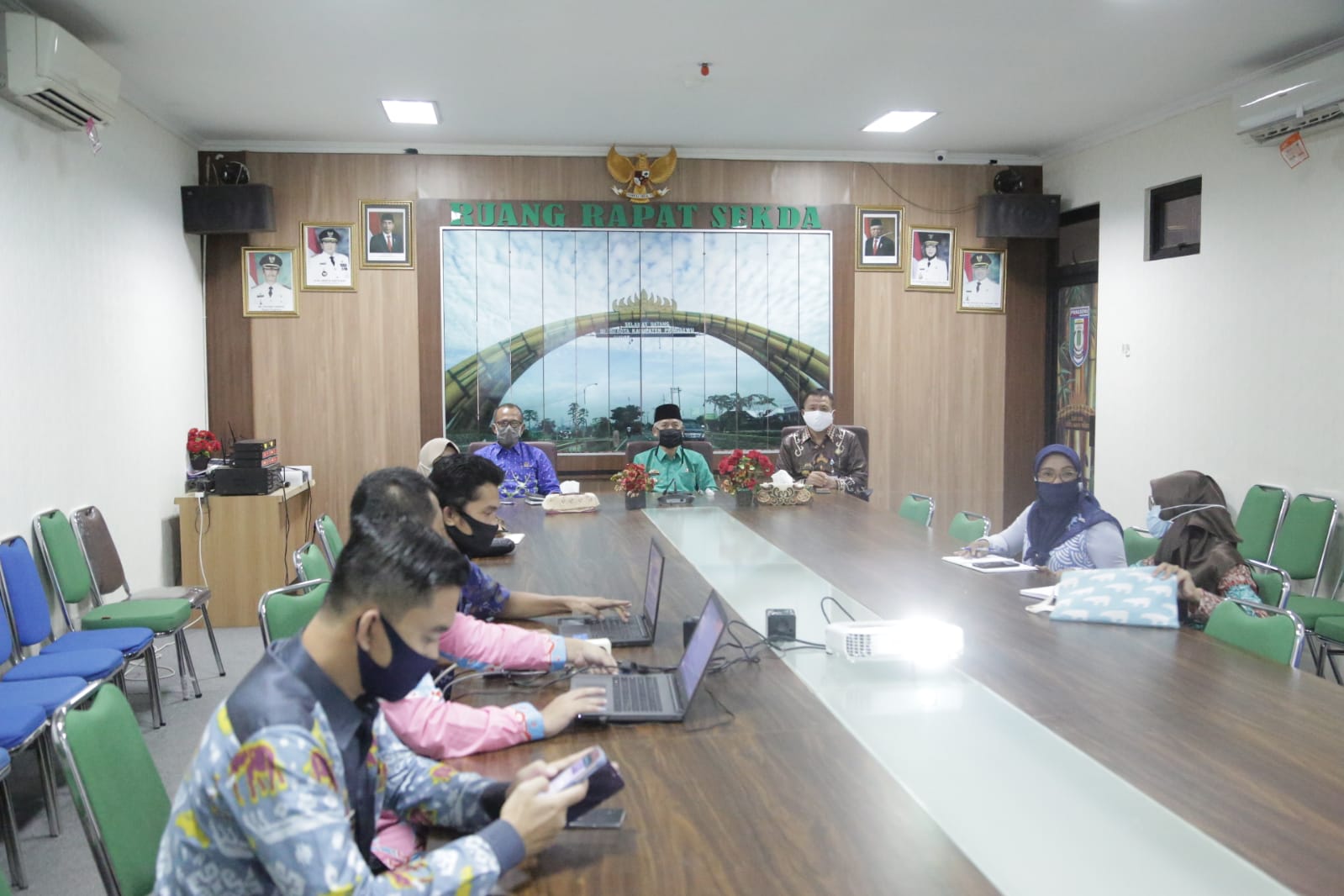 Bupati Sujadi Ikuti Musrenbang Nasional Via Video Conference