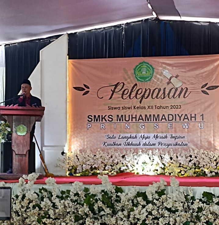 SMK Muhammadiyah 1 Pringsewu Gelar Pelapesan Siswa Kelas XII