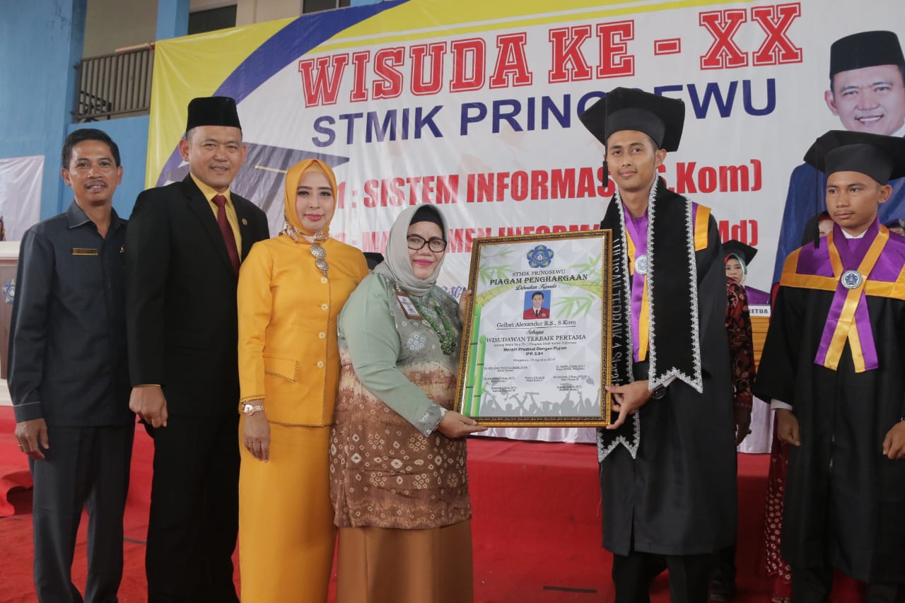 Wabup Pringsewu Hadiri Wisuda Sarjana ke XX STMIK Pringsewu