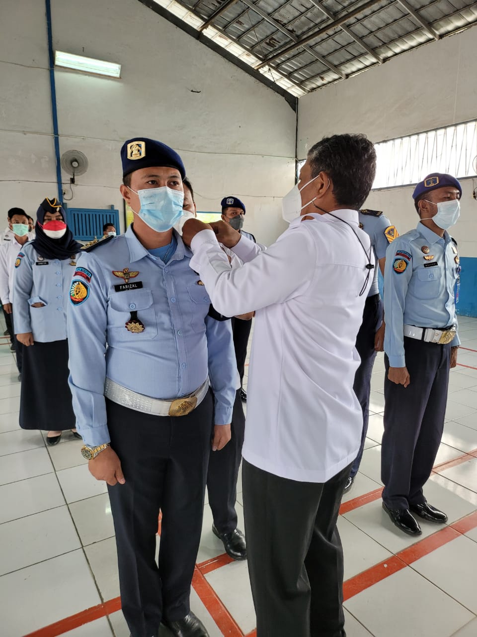 Kalapas Narkotika Bandar Lampung Sematkan Kenaikan Pangkat Kepada 13 Pegawai.