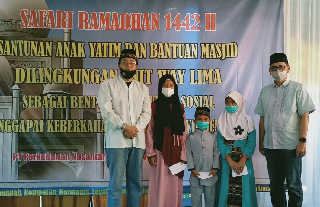 Gelar Safari Ramadhan, Direktur PTPN VII Sempatkan Inspeksi Kebun Karet