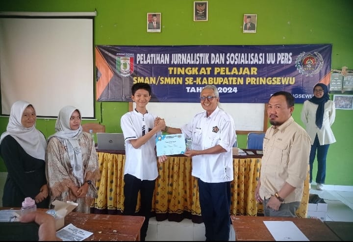 PWI Pringsewu Gelar Pelatihan Jurnalistik di SMA Negeri 1 Pringsewu