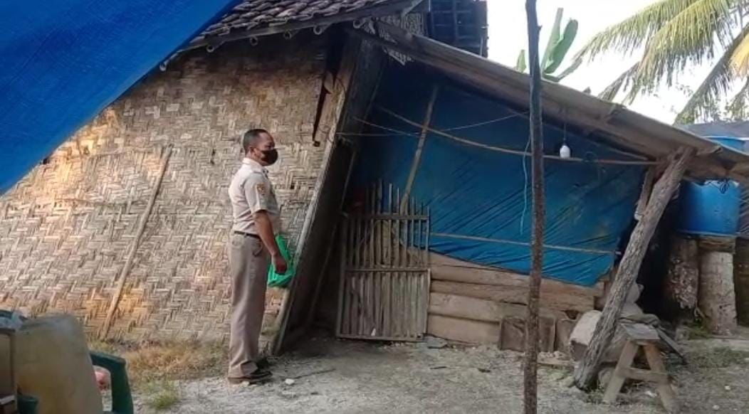 Relawan Kobar Siap Bedah Rumah Muhsinin Warga Sidomukti.