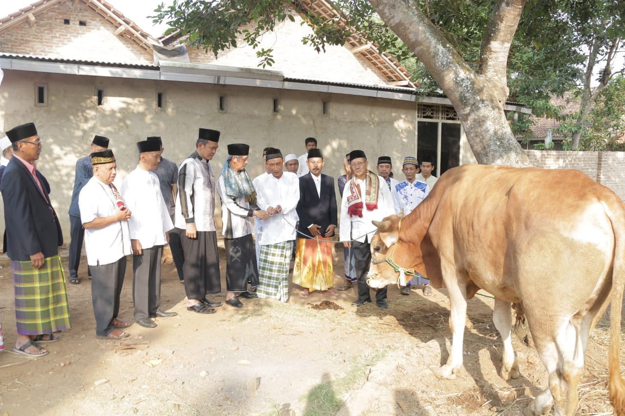 Bupati dan Wabup Pringsewu Gelar Shalat Idul Adha 1439 H di Mataram