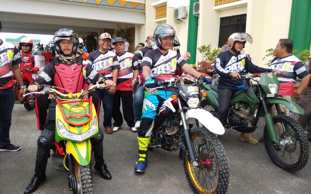 Ribuan Offroader Jajaki Sembilan Tanjakan Pringsewu