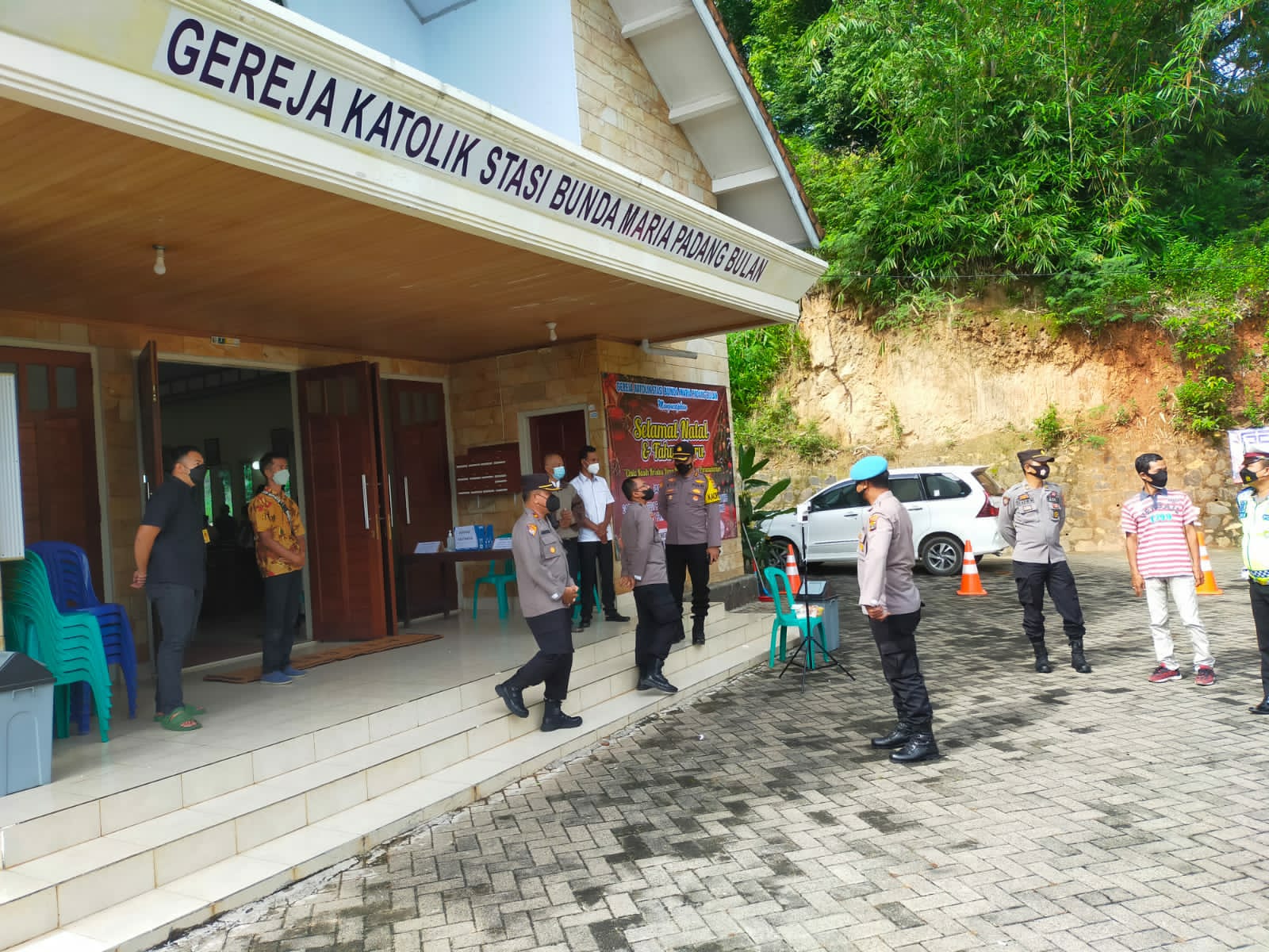 Kapolres Pringsewu : Jadikan Semangat Natal Sebagai Perekat Persaudaraan Antar Umat Bergama.