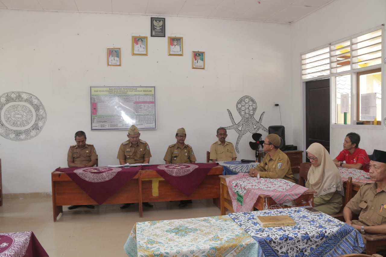 Wakil Bupati Pringsewu Tinjau SMP Negeri 2 Ambarawa.