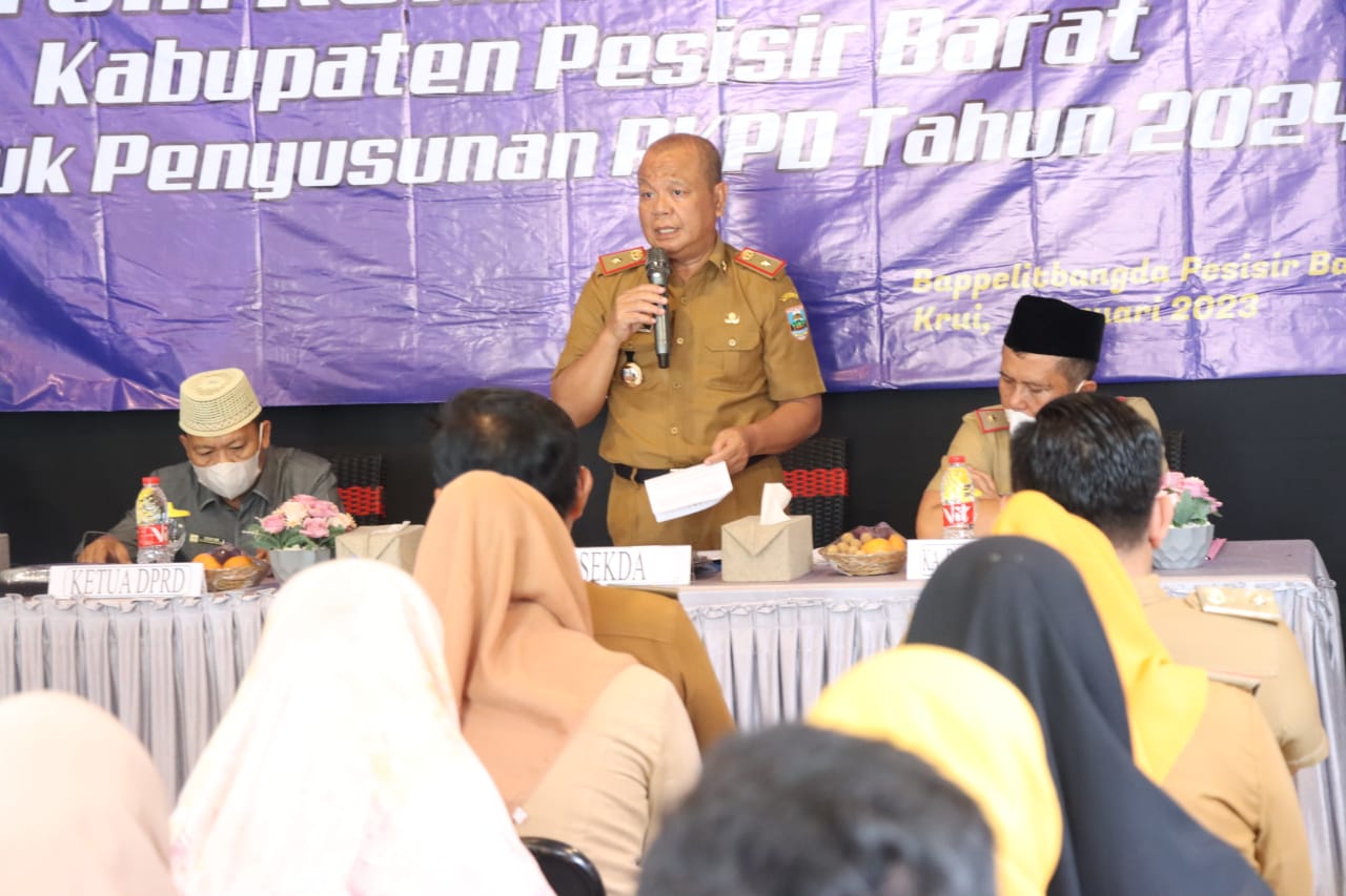 Pemkab Pesibar Gelar Forum Konsultasi Publik Rancangan RKPD 2024