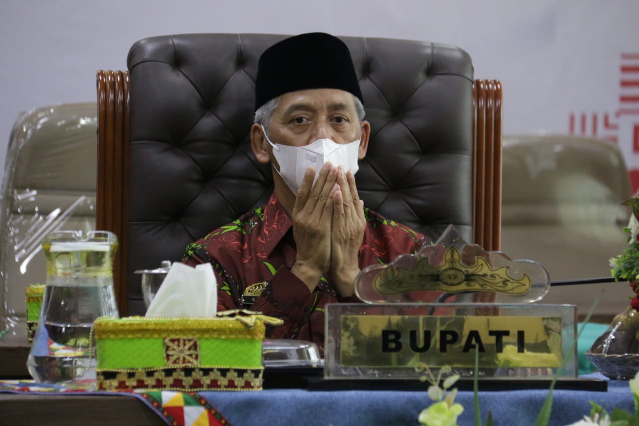 Bupati Pringsewu Ikuti Acara Penyerahan DIPA & TKDD 2021 Provinsi Lampung Secara Virtual