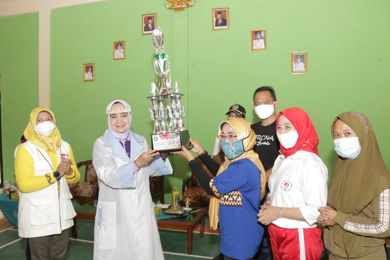 Kabupaten Pringsewu Pelaksana Terbaik Pertama Lomba Kesrak PKK-KKBPK-Kesehatan Provinsi Lampung.