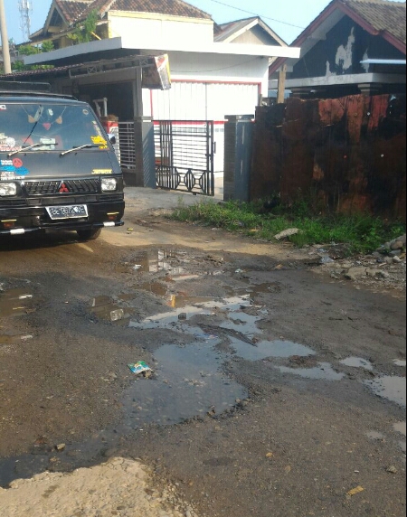 Jalan Tegal Wangi Kelurahan Kuripan Kota Agung Butuh Perhatian Pemerintah