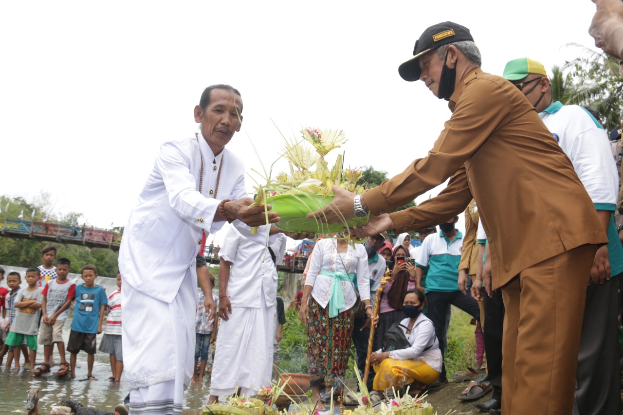 Hadapi Musim Tanam, Petani di Pringsewu Gelar Ritual Mapak Tuyo