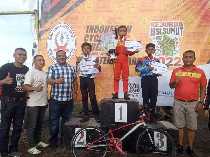 Camat Kota Kisaran Timur Saksikan Perlombaan Bmx Cross