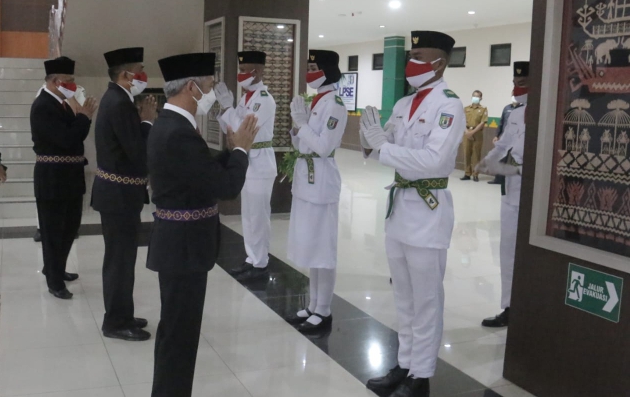 Bupati Pringsewu Kukuhkan Anggota Paskibraka