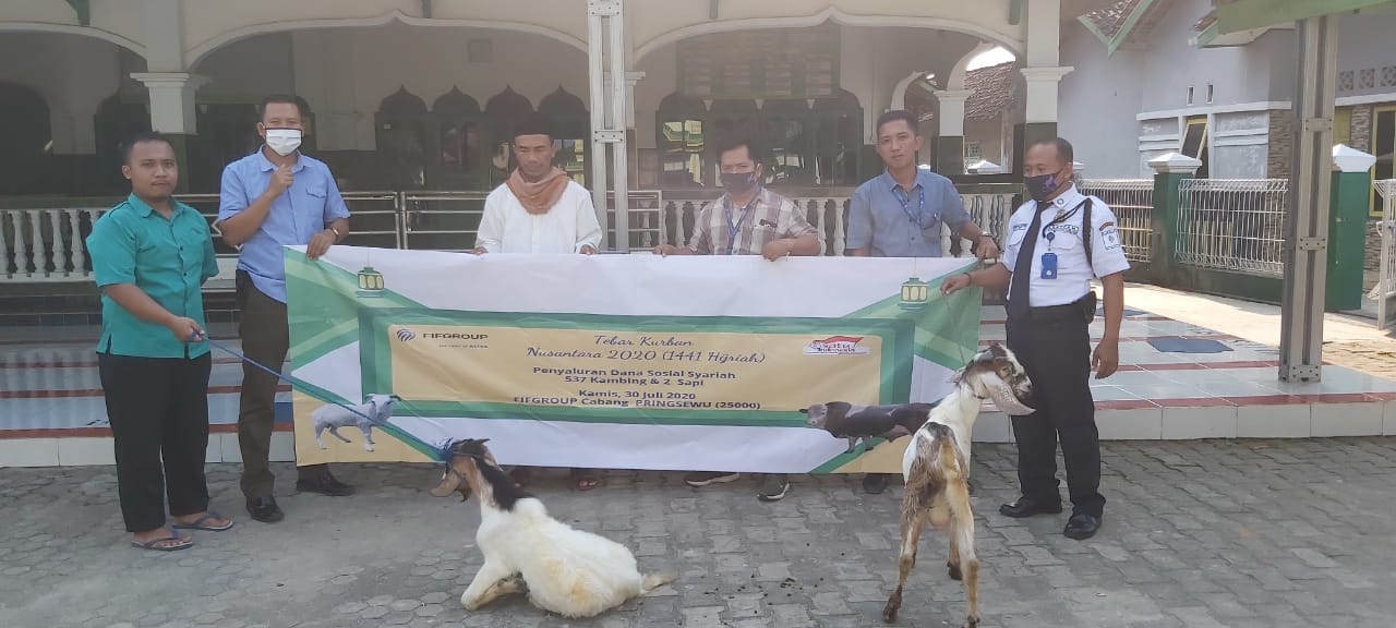 FIF Group Salurkan Hewan Qurban 537 Kambing dan 2 Sapi Untuk Masyarakat.